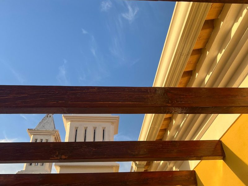 Pergola beams after treatment with CIN Woodtec Marítimo Classic